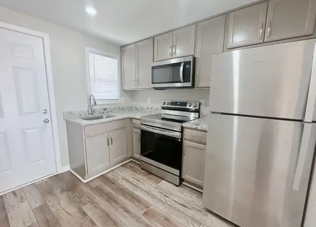 Property at 403 Price Ave Apt D, Durham, NC, 27707, 2 beds, 1 bath, [object Object]