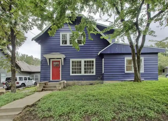 Property at 1100 W 22nd St, Austin, TX, 78705, 5 beds, 2 baths, [object Object]