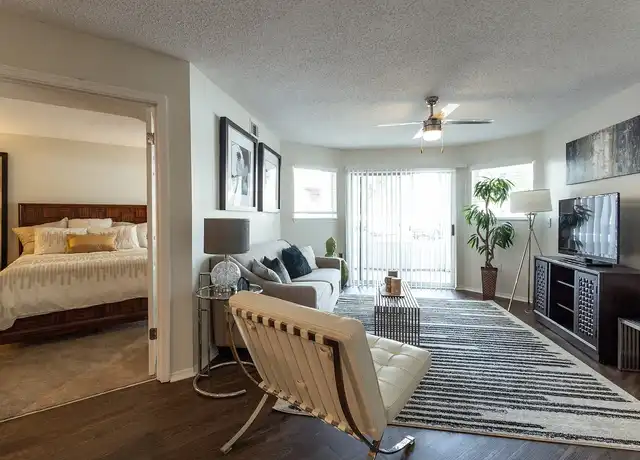 Property at Altitude Blue Ash - 4870 Hunt Rd, Blue Ash, OH, 45242, 3 beds, 2 baths, [object Object]