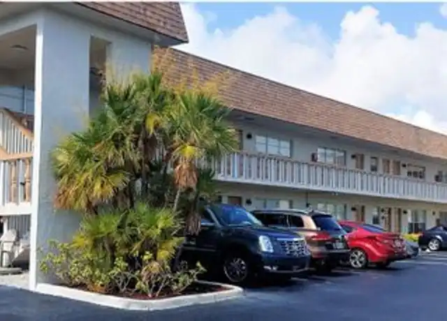 Property at 310 Lake Shore Dr Unit 7, West Palm Beach, FL, 33403, 1 bed, 1 bath, [object Object]