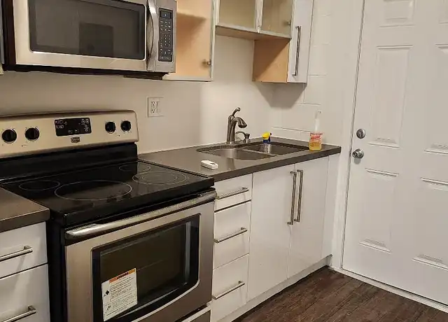 Property at New Hampshire Apartments - 415 S New Hampshire Ave, Los Angeles, CA, 90020, 0-1 beds, 1 bath, [object Object]