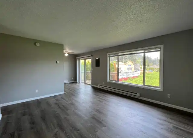 Property at 11111 SE Bush St Unit 11111, Portland, OR, 97266, 2 beds, 1 bath, [object Object]