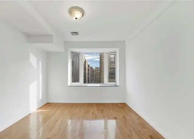 Property at 14075 Ash Ave Unit 5B, Flushing, NY, 11355, 2 beds, 1 bath, [object Object]