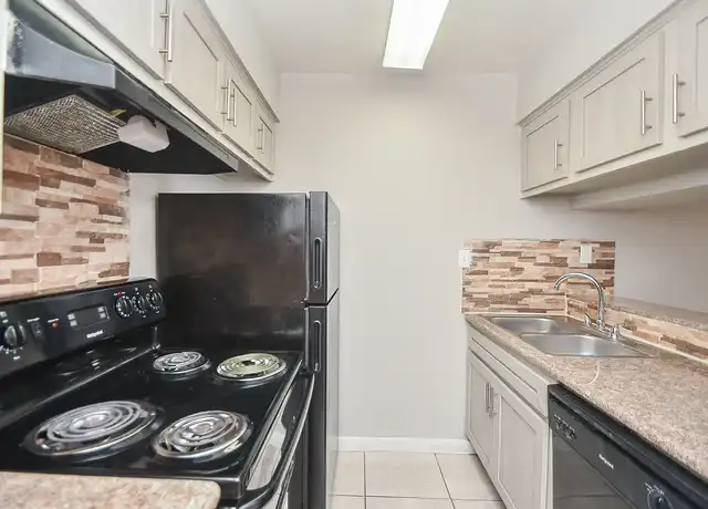 Property at 7637 Harwin Dr, Houston, TX, 77036, 1-2 bed, 1 bath, [object Object]