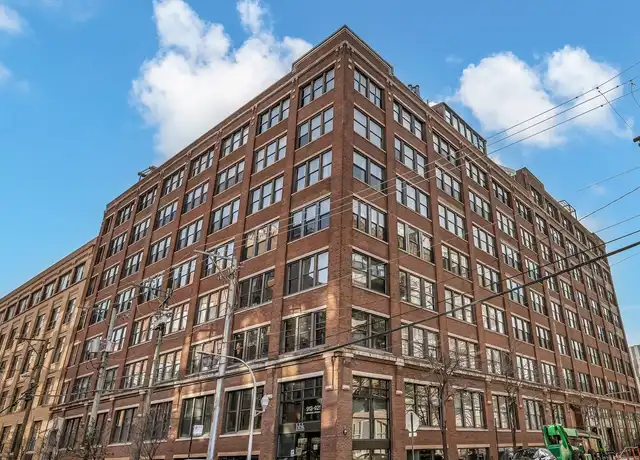 Property at 411 S Sangamon St Unit 2A, Chicago, IL, 60607, 1 bed, 1 bath, [object Object]