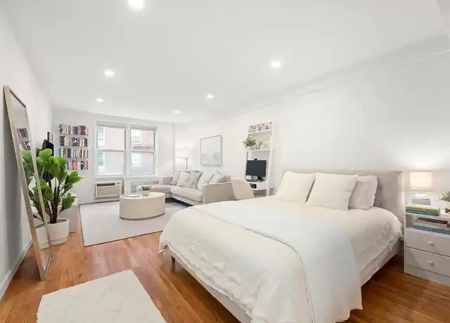 Property at 25 W 13th St Unit 4N, New York, NY, 10011, 1 bed, 1 bath, [object Object]