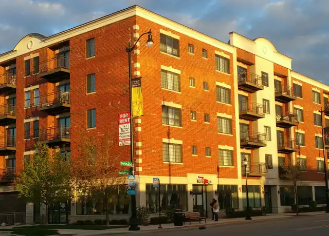 Property at 8255 Skokie Blvd Unit 402, Skokie, IL, 60077, 1 bed, 1.5 baths, [object Object]