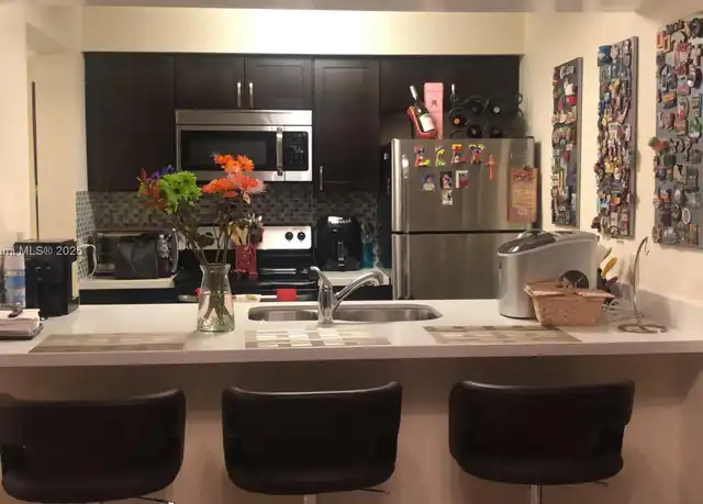 Property at 8120 Geneva Ct #354, Doral, FL, 33166, 2 beds, 2 baths, [object Object]