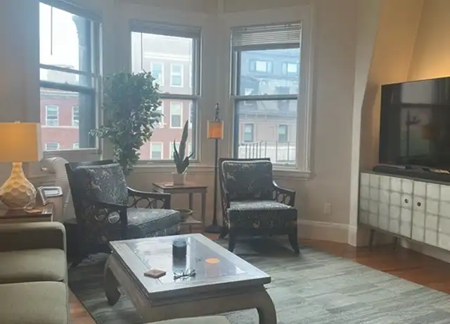 Property at 279 Beacon St #9, Boston, MA, 02116, 1 bed, 1 bath, [object Object]