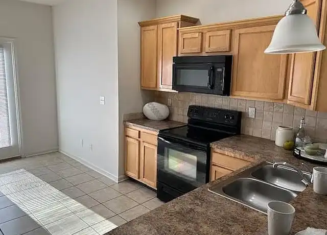 Property at Waveland Townhomes - 350 Waveland Museum Ln, Lexington, KY, 40514, 2 beds, 2.5 baths, [object Object]