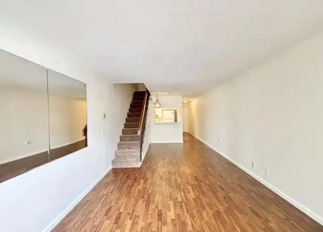 Property at 250 E Surfside Dr, Port Hueneme, CA, 93041, 2 beds, 1.5 baths, [object Object]