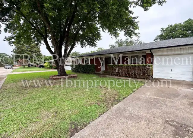Property at 1608 Hill Ln, Waxahachie, TX, 75165, 3 beds, 2 baths, [object Object]