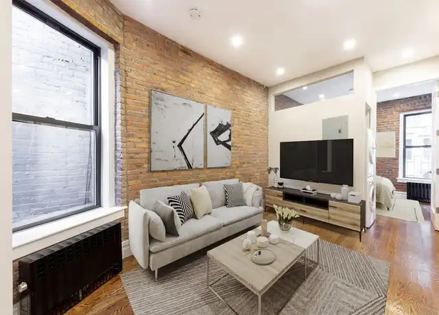 Property at 119 Christopher St Unit 54, New York, NY, 10014, 2 beds, 1 bath, [object Object]