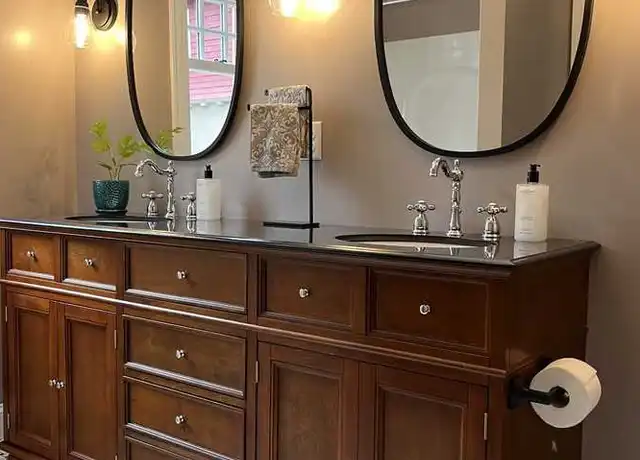 Property at 2727 E Bradford Ave Unit Lower, Milwaukee, WI, 53211, 2 beds, 2 baths, [object Object]