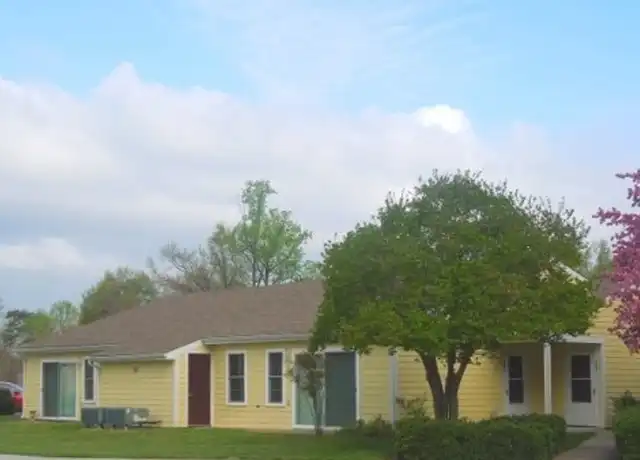 Property at 18 Willow Tree Dr Unit 101, Montross, VA, 22520, 1 bed, 1 bath, [object Object]