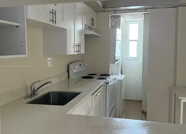 Property at 7960 Colony Cir N #108, Tamarac, FL, 33321, 1 bed, 1.5 baths, [object Object]
