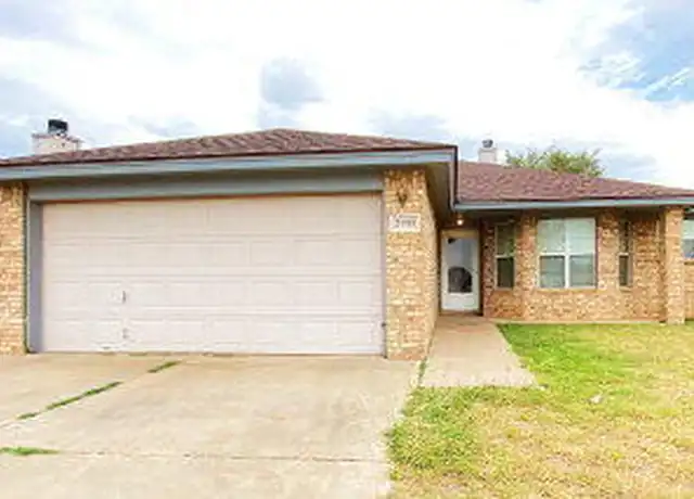 Property at 2008 79th St, Lubbock, TX, 79423, 3 beds, 2 baths, [object Object]