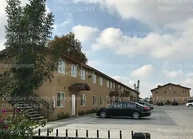 Property at 117 N St Unit 8, Bakersfield, CA, 93304, 3 beds, 1 bath, [object Object]