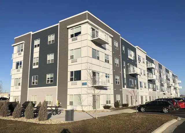 Property at Flats on 21 - 1310 21st Ave NW, Austin, MN, 55912, 1 bed, 1 bath, [object Object]