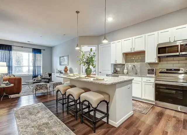 Property at Kendall Park - 4664 Kenny Rd, Columbus, OH, 43220, 1-2 bed, 1-2.5 bath, [object Object]