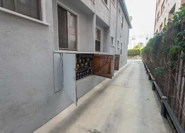 Property at 1164 S Norton Ave, Los Angeles, CA, 90019, 0 beds, 1 bath, [object Object]