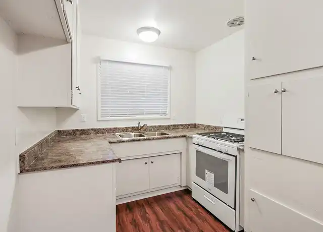 Property at Glen Haven Apartments - 8250 Telegraph Rd, Downey, CA, 90240, 1 bed, 1 bath, [object Object]