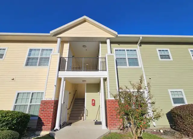 Property at 1577 NW 29 Rd Unit 8, Gainesville, FL, 32605, 2 beds, 2 baths, [object Object]