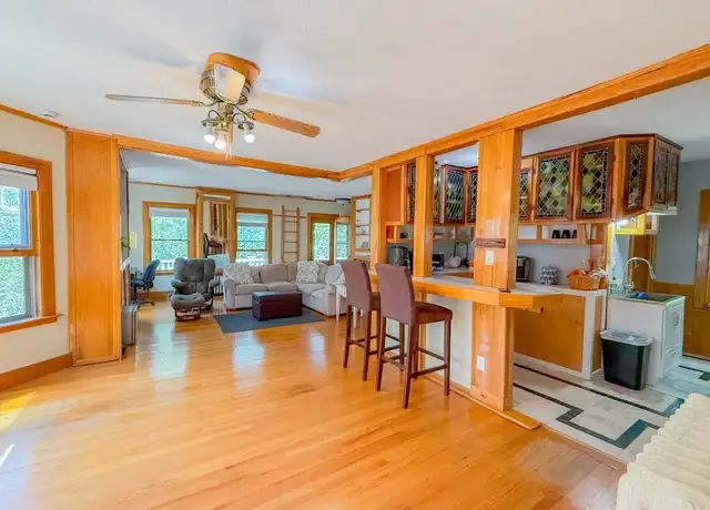 Property at 52 Sherman St Unit 2, Hartford, CT, 06105, 1 bed, 1 bath, [object Object]