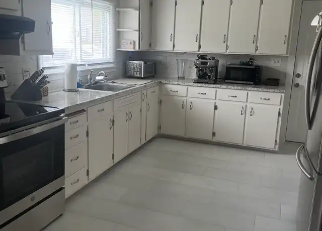 Property at 1 River St Unit 1, Bristol, CT, 06010, 3 beds, 1 bath, [object Object]