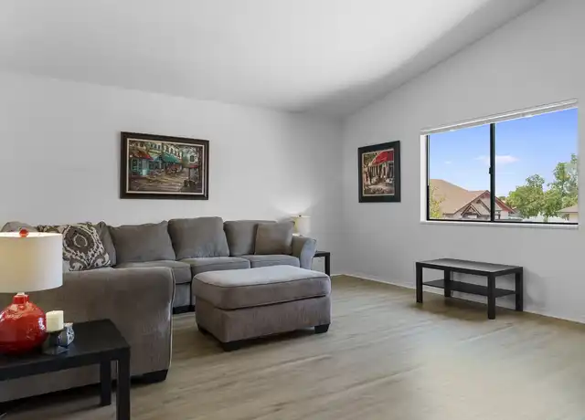 Property at 3828 E Dulciana Ave Rm 3, Mesa, AZ, 85206, 8 beds, 3 baths, [object Object]