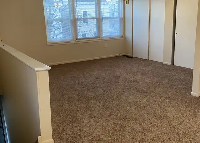 Property at 526 Green Ln Unit 2, Philadelphia, PA, 19128, 2 beds, 1 bath, [object Object]