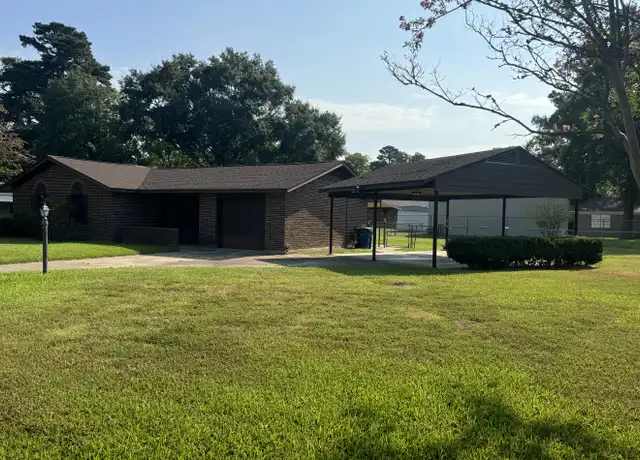 Property at 130 N Eberle St, Waskom, TX, 75692, 3 beds, 2 baths, [object Object]