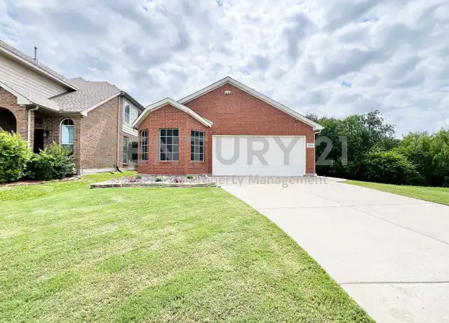 Property at 5800 Melanie Ct, Fort Worth, TX, 76131, 4 beds, 2 baths, [object Object]