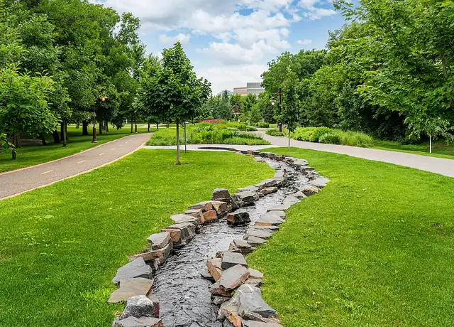 Photo of 7230 York Ave S, Minneapolis, MN 55435