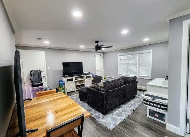 Property at 22 Grandview Ave W, Edison, NJ, 08837, 1 bed, 1 bath, [object Object]