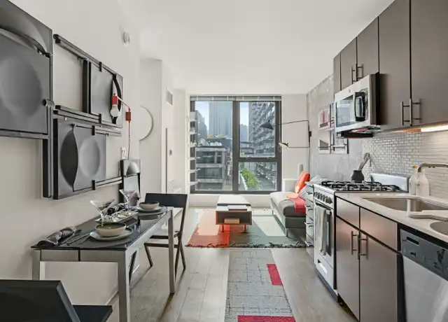 Property at 713 N Wells St, Chicago, IL, 60654, 1 bed, 1 bath, [object Object]