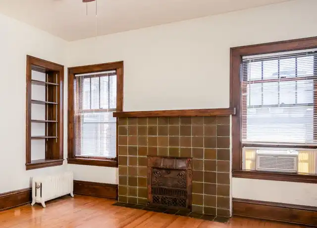 Property at 809 Douglas Ave Unit 202, Minneapolis, MN, 55403, 2 beds, 1 bath, [object Object]