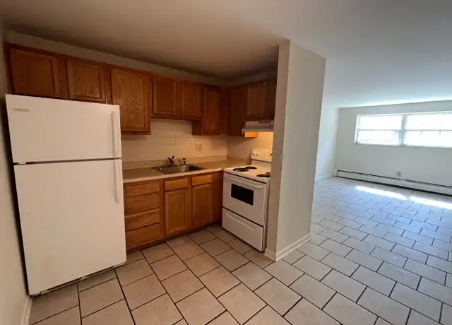 Property at 940-950 E North Broadway St Unit 950-11, Columbus, OH, 43224, 1 bed, 1 bath, [object Object]