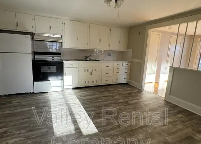 Property at 64 Lyman St Unit 2L, South Hadley, MA, 01075, 1 bed, 1 bath, [object Object]