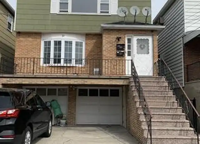 Property at 33 E 51st St #2, Bayonne, NJ, 07002, 3 beds, 2 baths, [object Object]