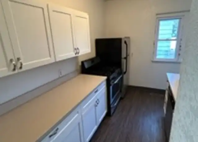 Property at 1003 Grant Ave, Waterloo, IA, 50702, 1 bed, 1 bath, [object Object]