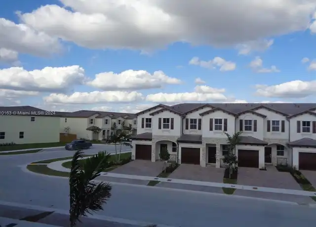 Property at 2514 SE 29 St, Homestead, FL, 33035, 3 beds, 2.5 baths, [object Object]