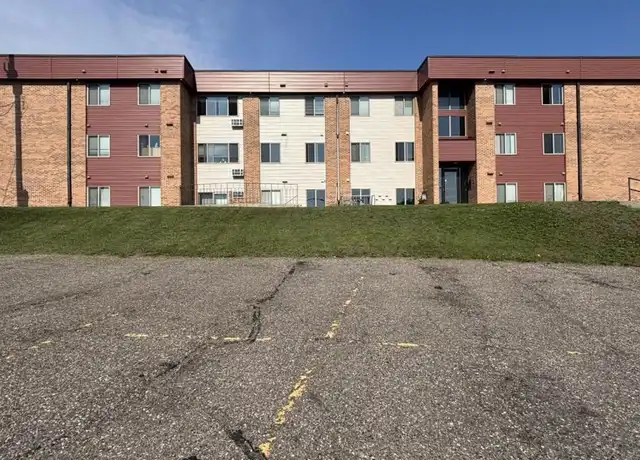 Property at 500 11th St S, Saint Cloud, MN, 56301, 4 beds, 2 baths, [object Object]