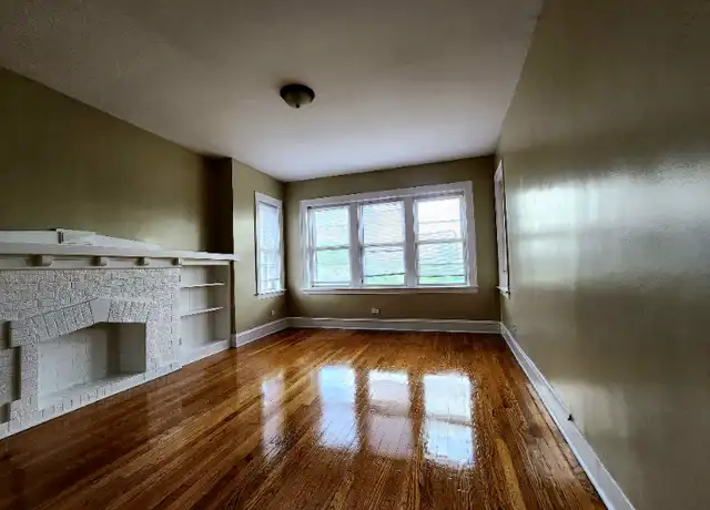 Property at 1549 N Waller Ave Unit 3, Chicago, IL, 60639, 2 beds, 1 bath, [object Object]