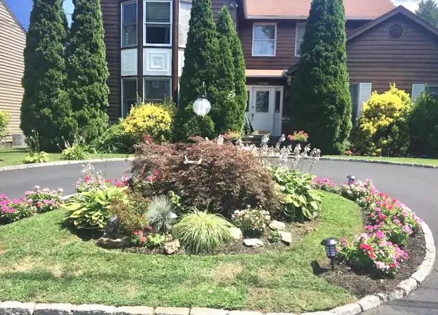 Property at 7 Cannon Ln, Eastchester, NY, 10709, 4 beds, 2.5 baths, [object Object]