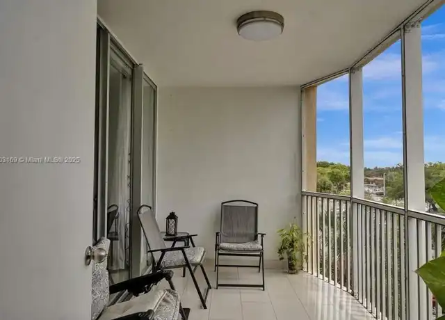 Property at 2 NE 191st St, Miami, FL, 33179, 2 beds, 1 bath, [object Object]