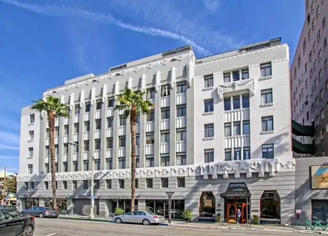 Property at 140 Linden Ave #306, Long Beach, CA, 90802, 1 bed, 1 bath, [object Object]