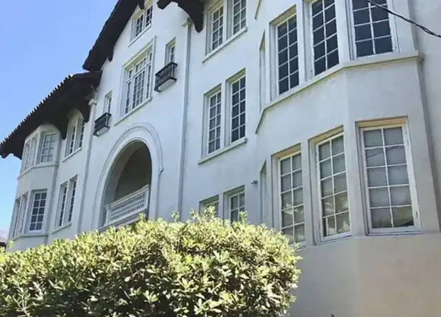 Property at 2409 College Ave Unit 6, Berkeley, CA, 94704, 2 beds, 1 bath, [object Object]