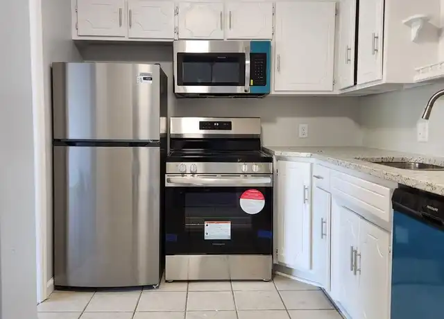 Property at 38 Dillman Dr Unit H9, Council Bluffs, IA, 51503, 2 beds, 2 baths, [object Object]