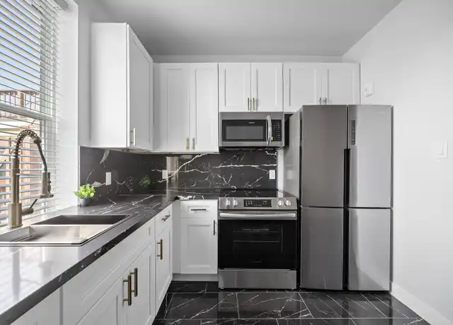Property at 1009 8th St Unit C, Galveston, TX, 77550, 1 bed, 1 bath, [object Object]